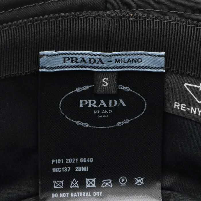 プラダ PRADA ナイロン バケットハット トライアングル ロゴ ブラック 1HC137 2DMI 002 | アメイジングサーカス