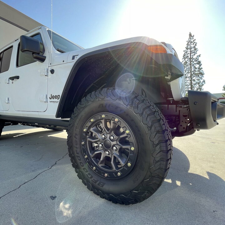 楽天市場】MOPAR 純正ジープ JEEP JL ラングラー JK392 V8ルビコン専用 