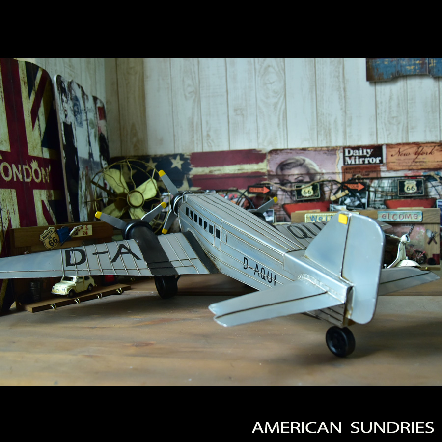 ブリキのおもちゃ 置物 アメリカン雑貨 雑貨 ヴィンテージ オブジェ インテリア小物 レトロ アンティーク 飛行機 戦闘機 ミリタリー | アメリカン　 サンドリーズ