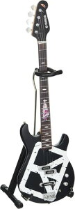 �y�V�i�zAxe Heaven Michael Anthony Van Halen Chickenfoot Black Mini Bass Guitar MA-326 (�~�j�`���A�M�^�[)�yF2025/6/1�����z