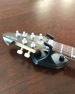 �y�V�i�zAxe Heaven Guitar Wall Hangers Black Metal Mini Guitar Replica 2 Pack AH-WALL-HANGER-2-METAL(�~�j�M�^�[�Ǌ|���n���K�[)