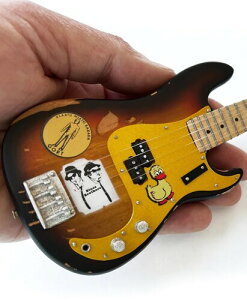 �y�V�i�zAxe Heaven Donald Duck Dunn Signature 1959 Fender Precision Mini Bass Guitar Replica Collectible FP-005