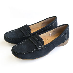 [t@[ ɂȂ ₷ [t@[ hCrOV[Y 2Z`q[ K fB[X VRv _炩 ubN zCg O[ uE lCr[ 22.0 24.5 3E RtH[g V