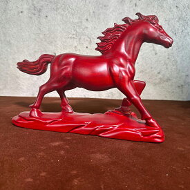 馬の置物 黒檀 木彫り 馬 十二支 2026 馬の彫刻 開運 縁起物 風水 インテリア 装飾 工芸品 無垢材 リビングルーム オフィス 開運グッズ 一馬当先 紅木工芸品 新年の祝い 玄関 引っ越し プレゼント 贈り物