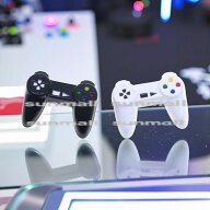 90000535（1点）【2色を選べる】ミニチュア ゲームコントローラー ／ ドールハウス小物 かわいい インテ…