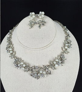 EFfBO ANZT[ lbNX AEFfBO AAp[eB[ ԉŃACeAuC_ANZT[@p[lbNXsAXorCAOZbg@@uCY