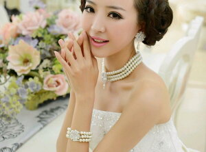 AԉŃACeAuC_ANZT[̃lbNXCOuXbh3_WG[Zbg@@uCYCh