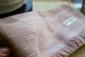 日本の伝統色マフラー「赤香色」