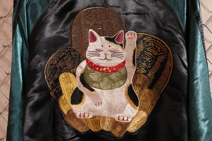 楽天市場】花旅楽団SCRIPT 招き猫 刺繍 和柄スカジャン SSJ-514  