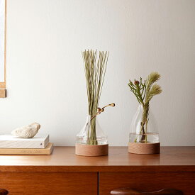 木とリサイクルガラスのフラワーベース テーパー (interior)