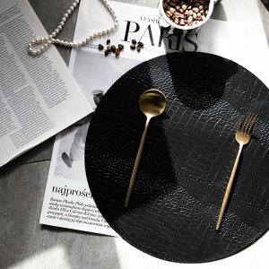 yNRp^[`}bgz@PVC@`@􂦂@38cm@ە@ubN@O[@_@X^CbV@OWA[@Eh@`}bg