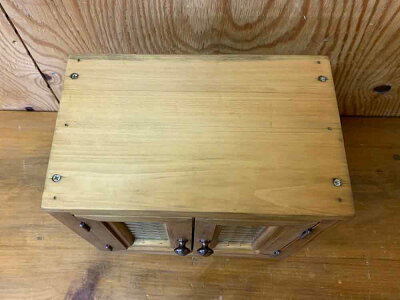 キャットドアチェッカーガラスアンティークブラウン24×13×24cm真鍮つまみストッパー付き木製ひのきハンドメイドオーダーメイド