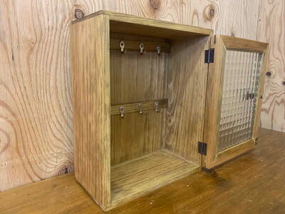 キーボックスチェッカーガラスアンティークブラウン25×12.5×30cmアイアンブラックつまみ木製ひのきハンドメイドオーダーメイド