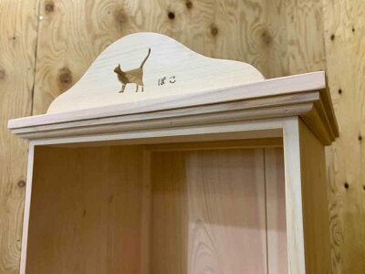 楽天市場 ペットのお仏壇 猫くり抜きボード 無塗装白木 36 5x29x42cm 名前入り 扉無し 白つまみ 引き出し 木製 ひのき ハンドメイド オーダーメイド エンジェルズ ダスト