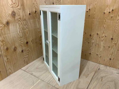 キャビネットフローラガラスアンティークホワイト50×25×80cmニッチ用背板ありパンプキンノブ北欧木製ひのきハンドメイドオーダーメイド