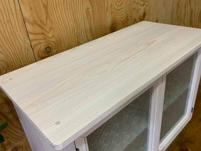 吊り戸棚ホワイトステイン64×30×40cmフローラガラス扉パンプキンノブ壁掛けキャビネット木製ひのきハンドメイドオーダーメイド