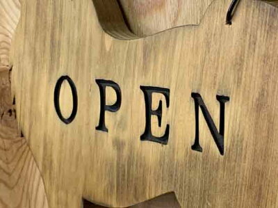 OPEN&CLOSEプレートスピッツアンティークブラウンひのき木製ハンドメイドオーダーメイド