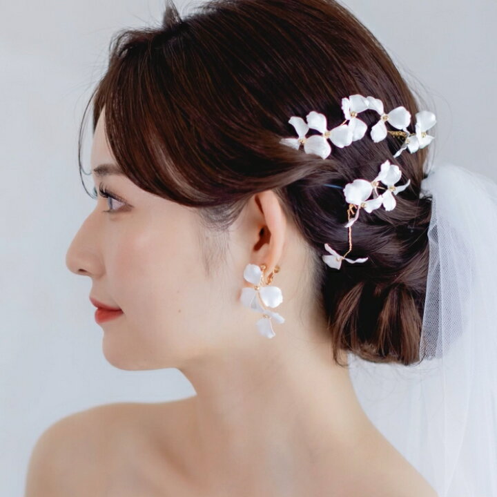 楽天市場】【上品な光沢感の白花のヘッドピースセット】ヘッドドレス 