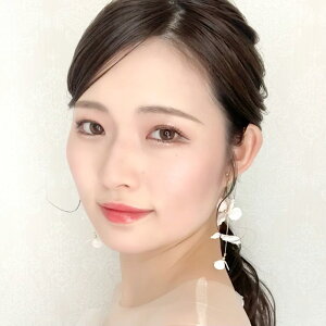 【 大ぶりのお花モチーフ】【アンティーク風の加工】ブライダルイヤリング 小枝イヤリング ビジュー ウエディング ゴールド 結婚式 小物 前撮り 花嫁 二次会 海外挙式 小枝アクセサリー