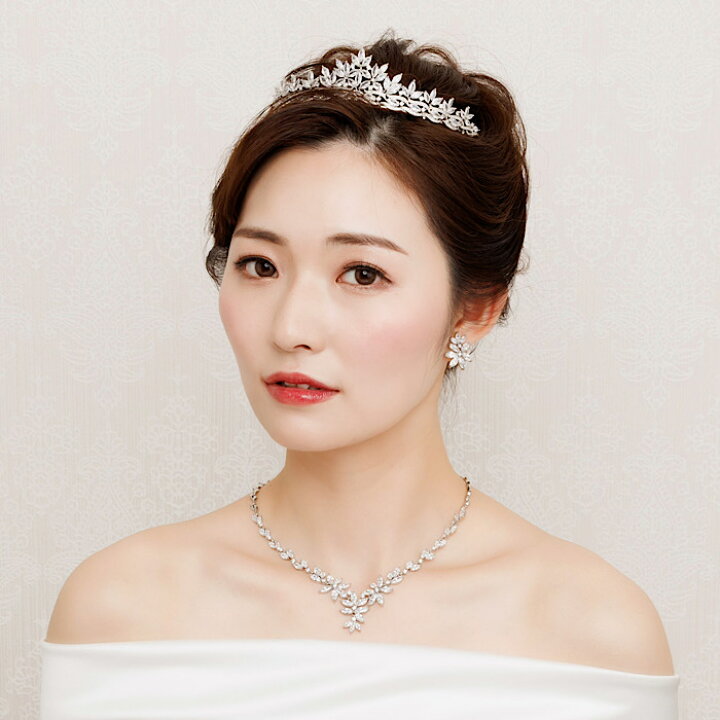 楽天市場】[上質を追求する大人花嫁に]ジルコニア ネックレス  