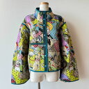 アルベロベロ(Alberobello)オレボレブラぶたさんお散歩プリントシリーズ リバーシブルキルティングジャケット（カラフル×ブルー）【2025 AUTUMN COLLECTION】送料無料