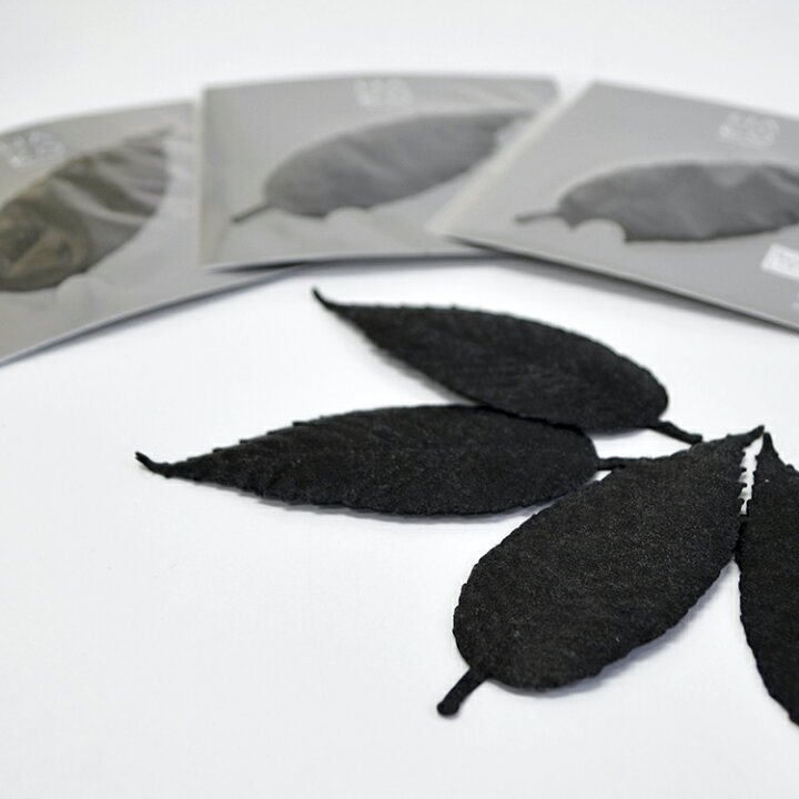 楽天市場】【葉っぱの形のお香・ブラック】【1枚入り】 PAPER INCENSE  