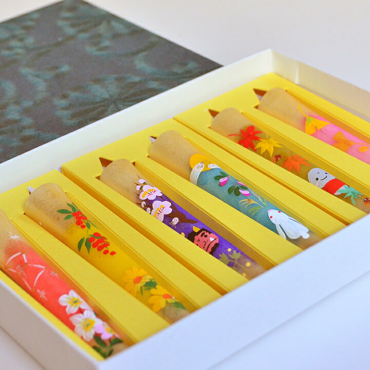 楽天市場】【秋冬限定】【数量限定】手描き絵ろうそく「秋冬の特別柄A」3号6本入り〔おまけ付き〕【和ろうそく 】【進物】【年末年始】【喪中はがきが届いたら】【喪中御見舞】【月命日】【新年】【灯明】【手作り】【秋】【冬】【厄除け】【限定】【御供】【絵ローソク ... 楽天市場】【秋冬限定】【数量限定】手描き絵ろうそく「秋冬の特別柄A」3号6本入り〔おまけ付き〕【和ろうそく 】【進物】【年末年始】【喪中はがきが届いたら】【喪中御見舞】【月命日】【新年】【灯明】【手作り】【秋】【冬】【厄除け】【限定】【御供】【絵ローソク ...