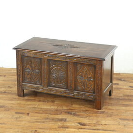 コファー　収納ベンチ　前面の彫刻が素敵　ブランケットボックス　小物収納　腰掛け　イギリス　アンティークフレックス　59534