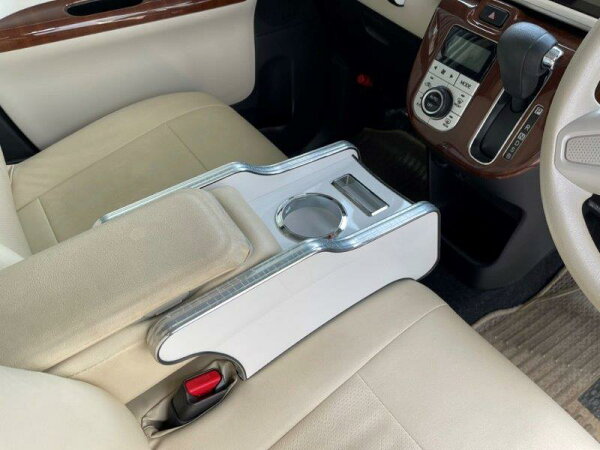 Bussell ムーヴキャンバス LA800S.810S フロントセンターコンソール ピアノホワイト ドリンクホルダー・スマホホルダー・ドリンクテーブル・純正アームレスト対応