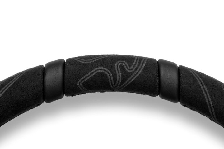 楽天市場】正規品 MOMO モモ ステアリング ULTRA BLACK EDITION 