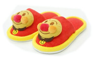【送料無料】  それいけ!アンパンマン 子供用マスコット付きスリッパレッド 赤 あんぱんまん アニメ 映画 ルームシューズ 履物 室内 部屋 子供 キッズ 雑貨 グッズ