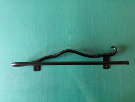 【試作品！1本のみ!】タオルハンガー　丸棒10ミリ　全長約445mm　つや消し黒空いた時間で作りましたので通常よりお安く提供します◆縦横自由にお使いください送料は本州で1500円です※返品交換不可※ビスは付属しません