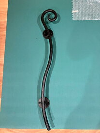 【特売品！1本のみ!】オリジナルアイアン手すり　太さ19ミリ　太芯タイプ　全長約750mm　手の空いた時間でつくりましたので、通常よりお安く提供します◆塗料・ビスは付属しません。