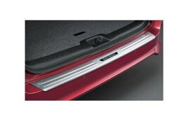 【純正：大型】ニッサン セレナ【C27 GC27 GFC27 GNC27 GFNC27 HC27 HFC27】　リヤバンパープロテクター(ハイウェイスター用)