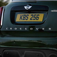 MINI純正 "CROSSOVER" エンブレム (F60)