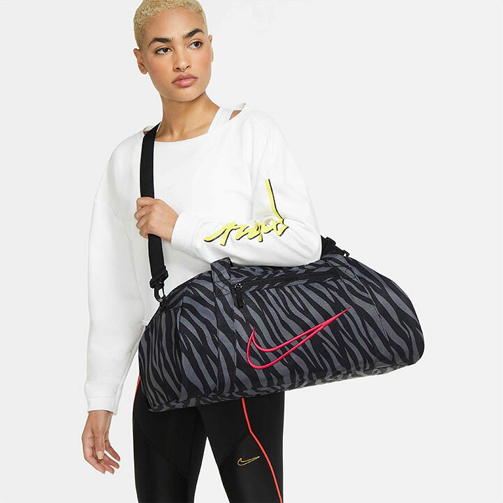楽天市場 ボストンバッグ 鞄 ゼブラ柄 レディース ナイキ Nike W S Aop ジム クラブ ダッフル スポーツバッグ 女性 ブラック 黒 トレーニング フィットネス ヨガ ダンス かばん Cw75 010 Apworld