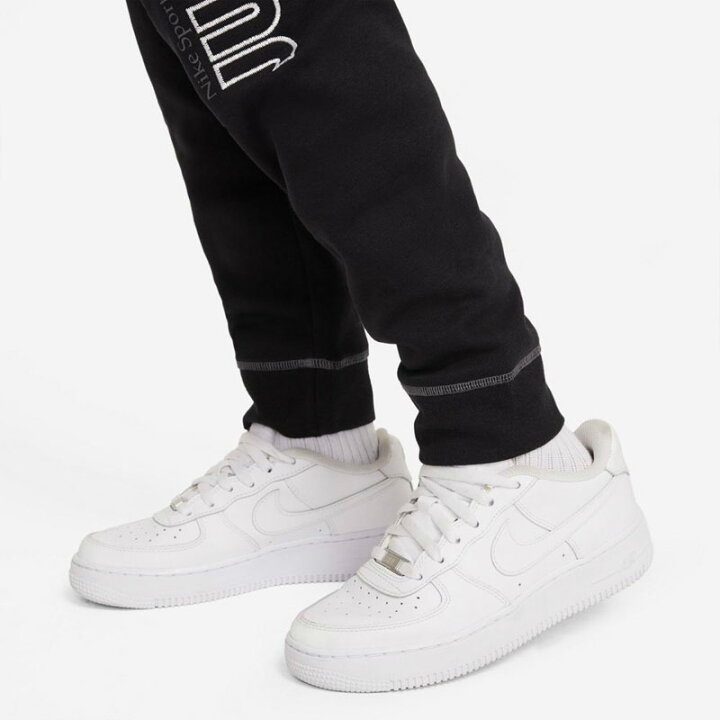 楽天市場 送料無料 キッズ スウェットパンツ 130 160cm ジュニア 子供服 ナイキ Nike Yth Nsw Jdi ジョガーパンツ スポーツウェア 黒 ブラック 男の子 女の子 スエット ボトムス 普段使い 長ズボン Dd8659 010 Apworld