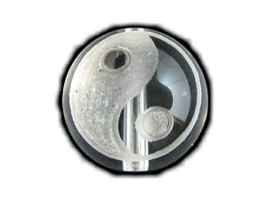 水晶彫刻玉 陰陽 太極図 「約12mm」 1粒売り 天然石 パワーストーン / インペリアルオーラ おしゃれ かわいい オシャレ 可愛い プレゼント ギフト 贈り物