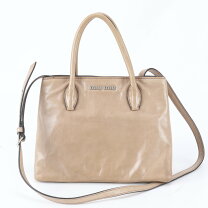 楽天市場】MIUMIU VITELLO SHINEの通販