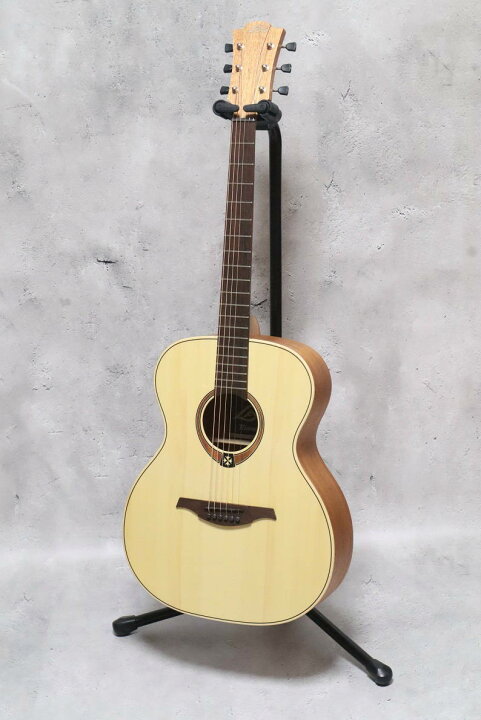 楽天市場】LAG Guitars Tramontane T70A-NAT Auditorium Natural 