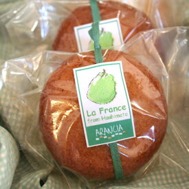 洋梨のアーモンドカップケーキ（焼き菓子）～橋本市米本さんのラ・フランス