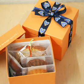 オレンジキューブ（チョコレートの焼き菓子と和歌山産フルーツの焼き菓子計5個inキューブボックス）　【入学・就職・退職・プレゼント・お祝い・お礼】