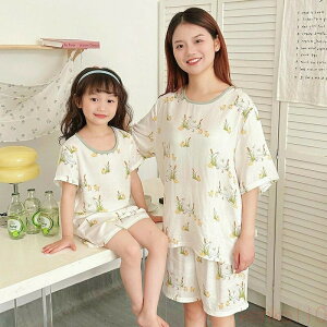 【送料無料】親子ペア パジャマ 夏 半袖 綿 キッズ セットアップ ガーゼ(お肌に優しい) 薄手 ルームウェア 半袖トップス ショートパンツ 親子 ペアパジャマ 春夏 ママ 家族お