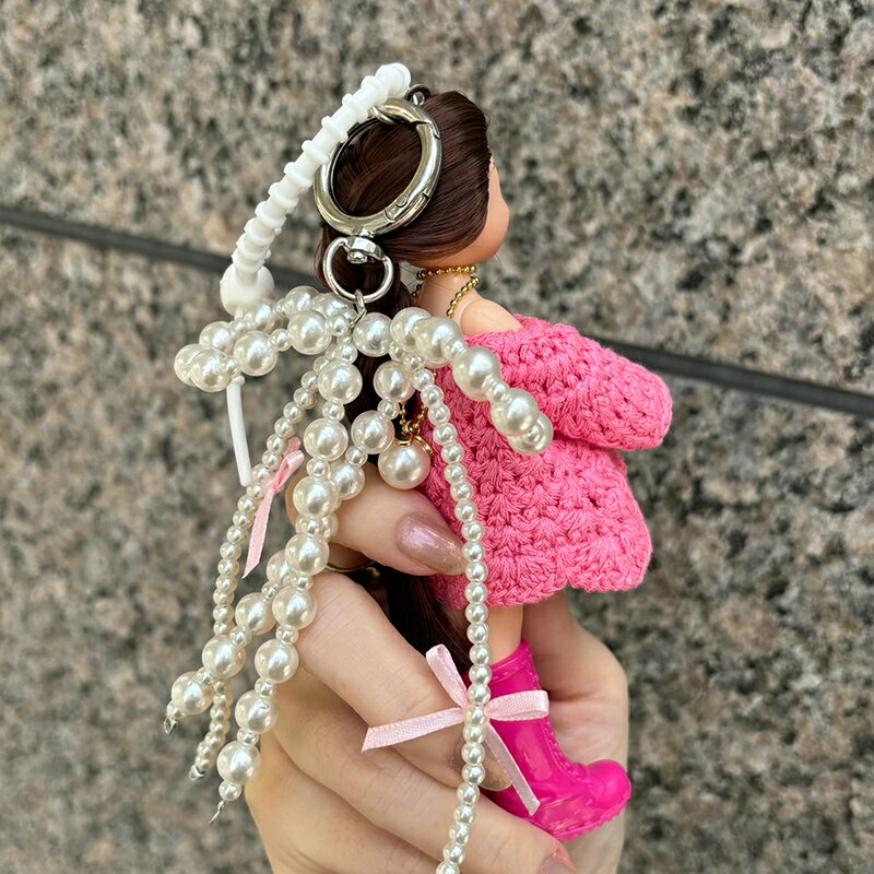 ★ポイント最大8倍還元ドール チャーム 韓国 バッグ キーホルダー アクセサリー バービー 人形 リュック レトロ 服 おしゃれ かわいい 小物 飾り ビーズ リボン キュート ガーリー ファッション レディース 雑貨 レトロ 真珠 人気 流行り トレンド キーリング じゃらじゃら - メイン画像 3
