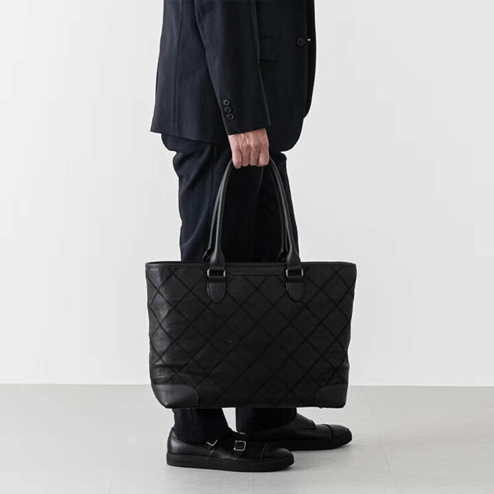 楽天市場】トートバッグ クッションポケット付き 本革 B4 TRION 