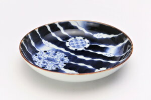 【有田焼 福泉窯 染付雲濃丸囲紋 新7寸皿】有田焼 磁器 丸皿 プレート青 手書き お造り お寿司 ランチプレート おしゃれ 和食器 ギフト 引き出物 内祝い プレゼント