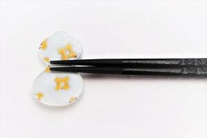 【伊万里焼 徳七窯 伊万里ひょうたん 箸置き 花(黄)】有田焼 伊万里焼 磁器 箸置き 変形 手書きおしゃれ 和食器 ギフト 引き出物 内祝い プレゼント