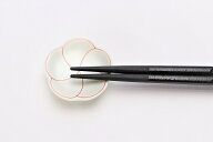 【丸兄商社限定セール10％OFF】【有田焼　幸楽窯　錦銀彩梅箸置】有田焼 磁器 箸置 変形 梅型 銀 お正月 …
