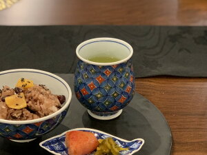 【有田焼 亮秀窯 古伊万里七宝 湯呑(小)】有田焼 磁器 ゆのみ コップ 手書き お茶 コーヒー おしゃれ 和食器 ギフト 引き出物 内祝い プレゼント