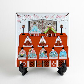 雛人形 置物 陶器 コンパクト かわいい 有田焼 日本製 ひな祭 飾り角陶板 皿立付